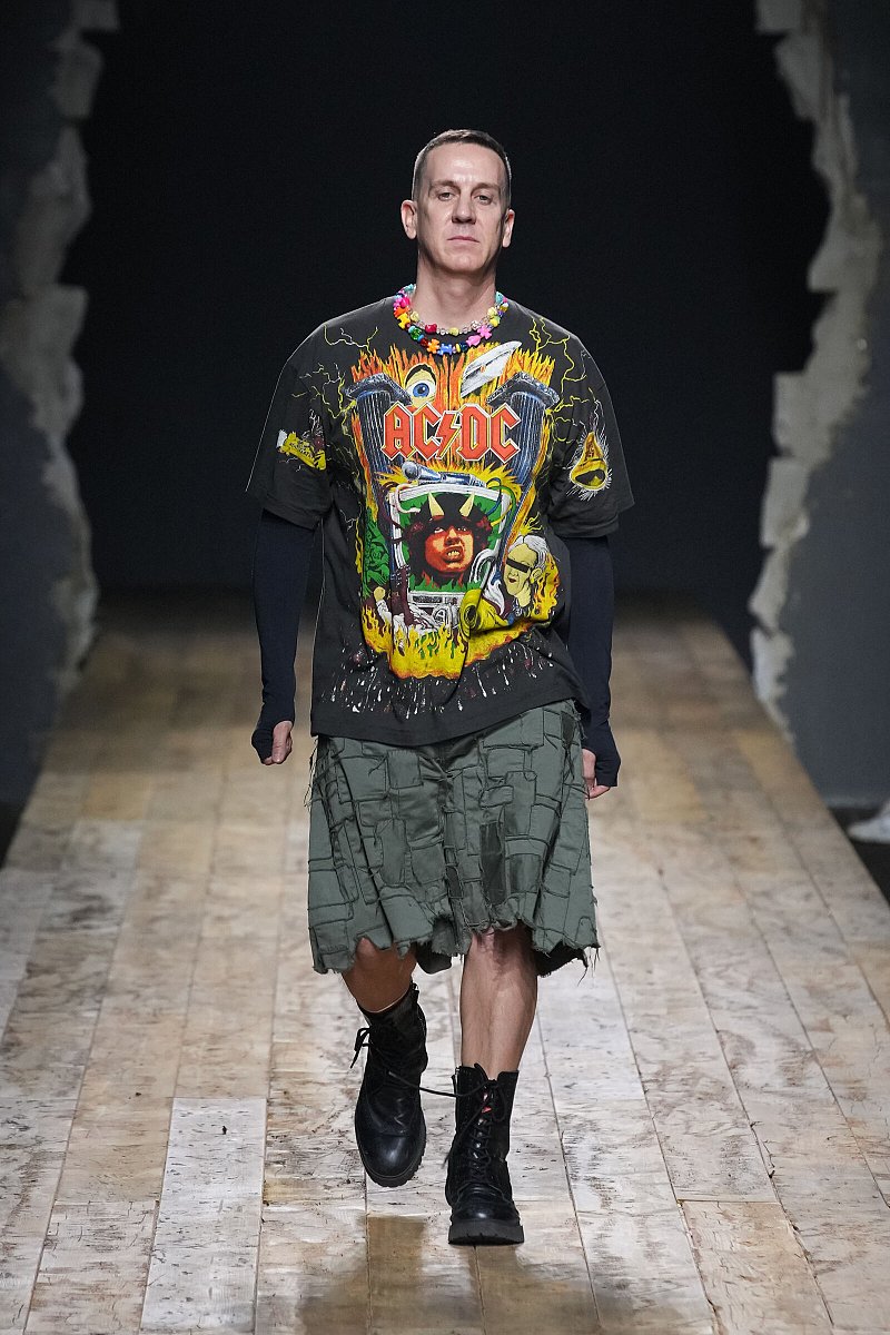 Moschino Automne-hiver 2023-2024 - Prêt-à-porter - 1