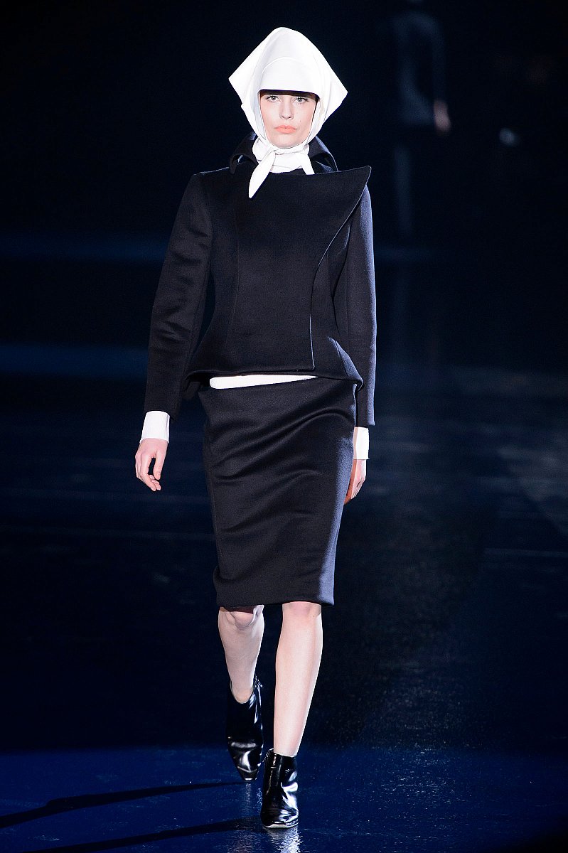 Mugler Fall-winter 2013-2014 - Ready-to-Wear - 1