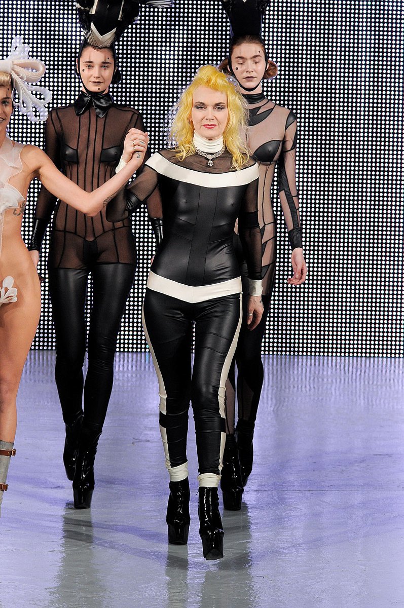 Pam Hogg Άνοιξη-καλοκαίρι 2012 - Έτοιμα-a-porter - 1