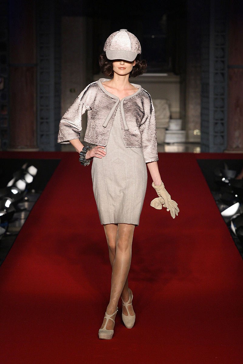 Gattinoni Sonbahar-Kış 2010-2011 - Haute couture - 1