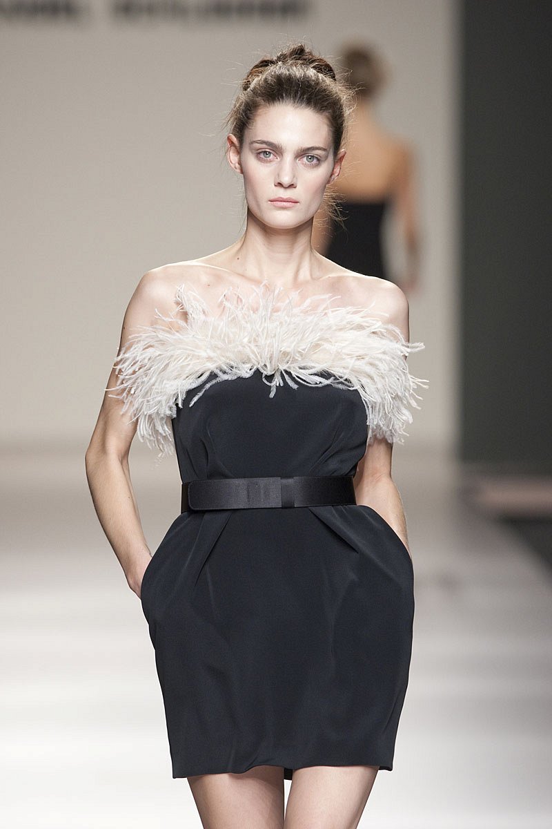 Angel Schlesser Spring-summer 2010 - Ready-to-Wear - 1