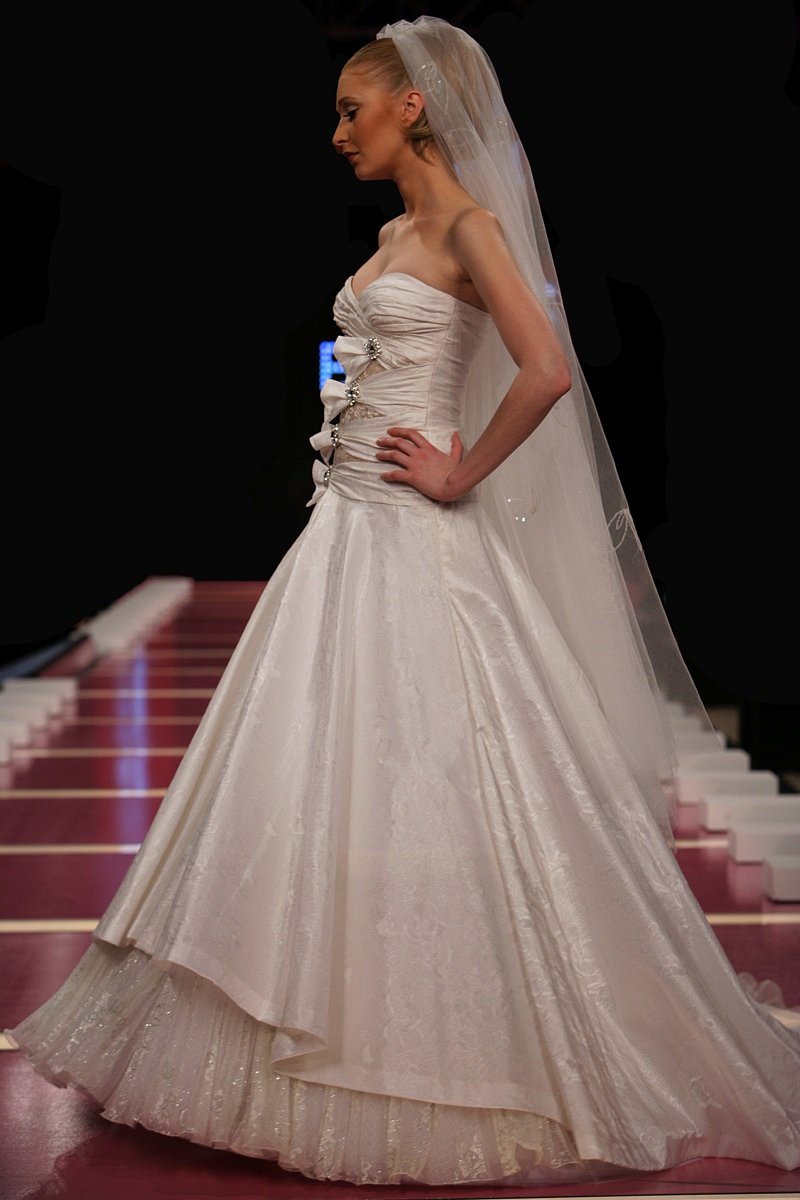 Georges Hobeika Kollektion 2007 - Brautmode - 1