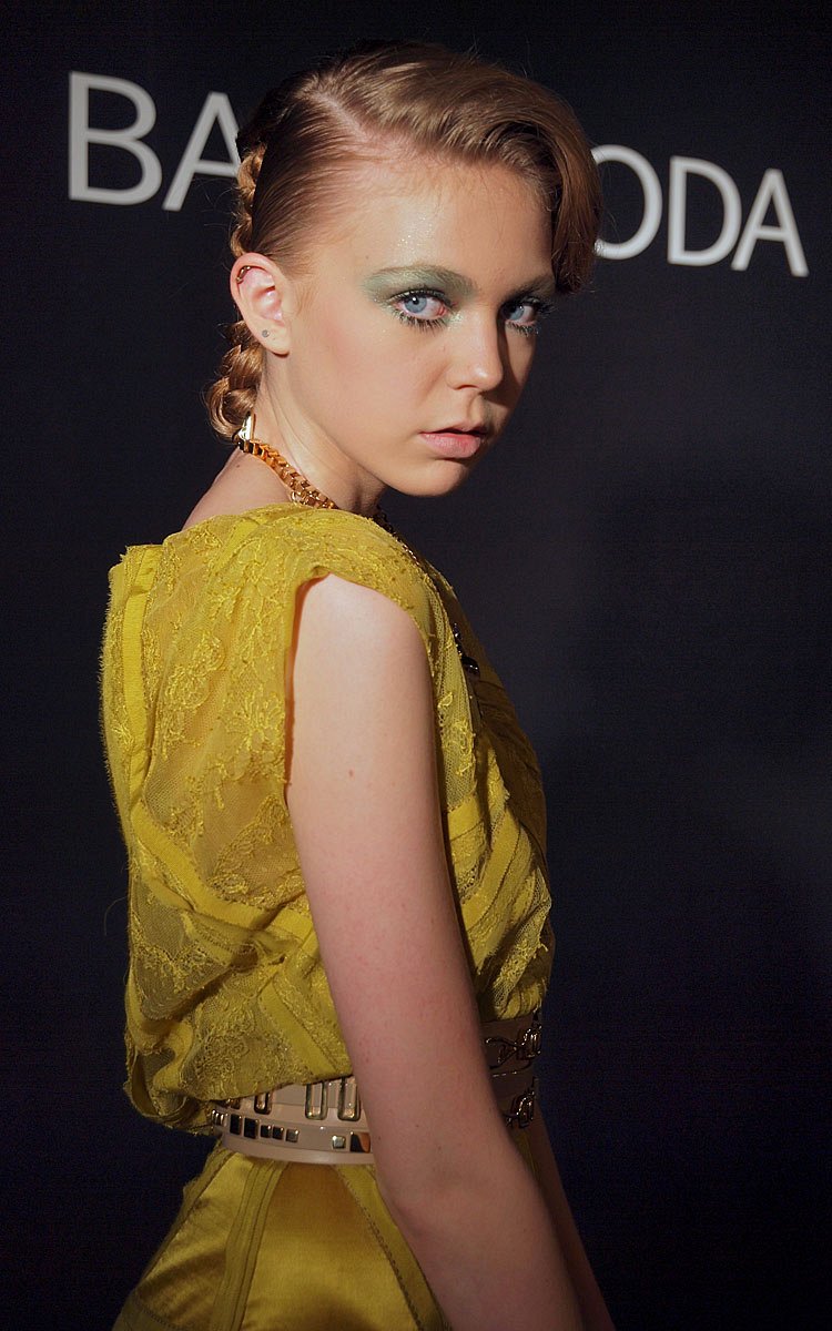 Basil Soda Backstage, RTW P-V 2011 - Alta-Costura - 1