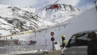 Imatge de:Un accident en un telecadira a Astún deixa diversos ferits