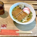 料理メニュー写真 きつねうどん