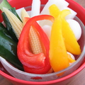 料理メニュー写真 彩り野菜のピクルス