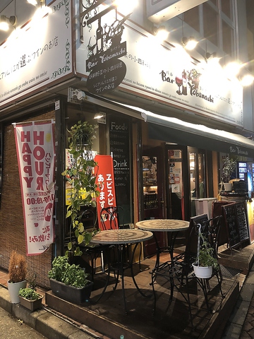 店長厳選の17種のグラスワイン×カジュアルなイタリアン料理の店。