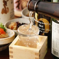 全国から仕入れた本格焼酎・日本酒充実♪