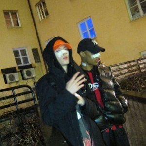 Bladee, ecco2k のアバター