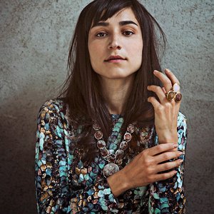 Image pour 'Laleh'