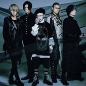 DIRENGREY2.jpg