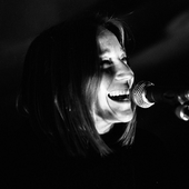 Portishead - Beth Gibbons (02)