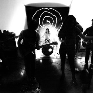 Imagem de 'Whirr'