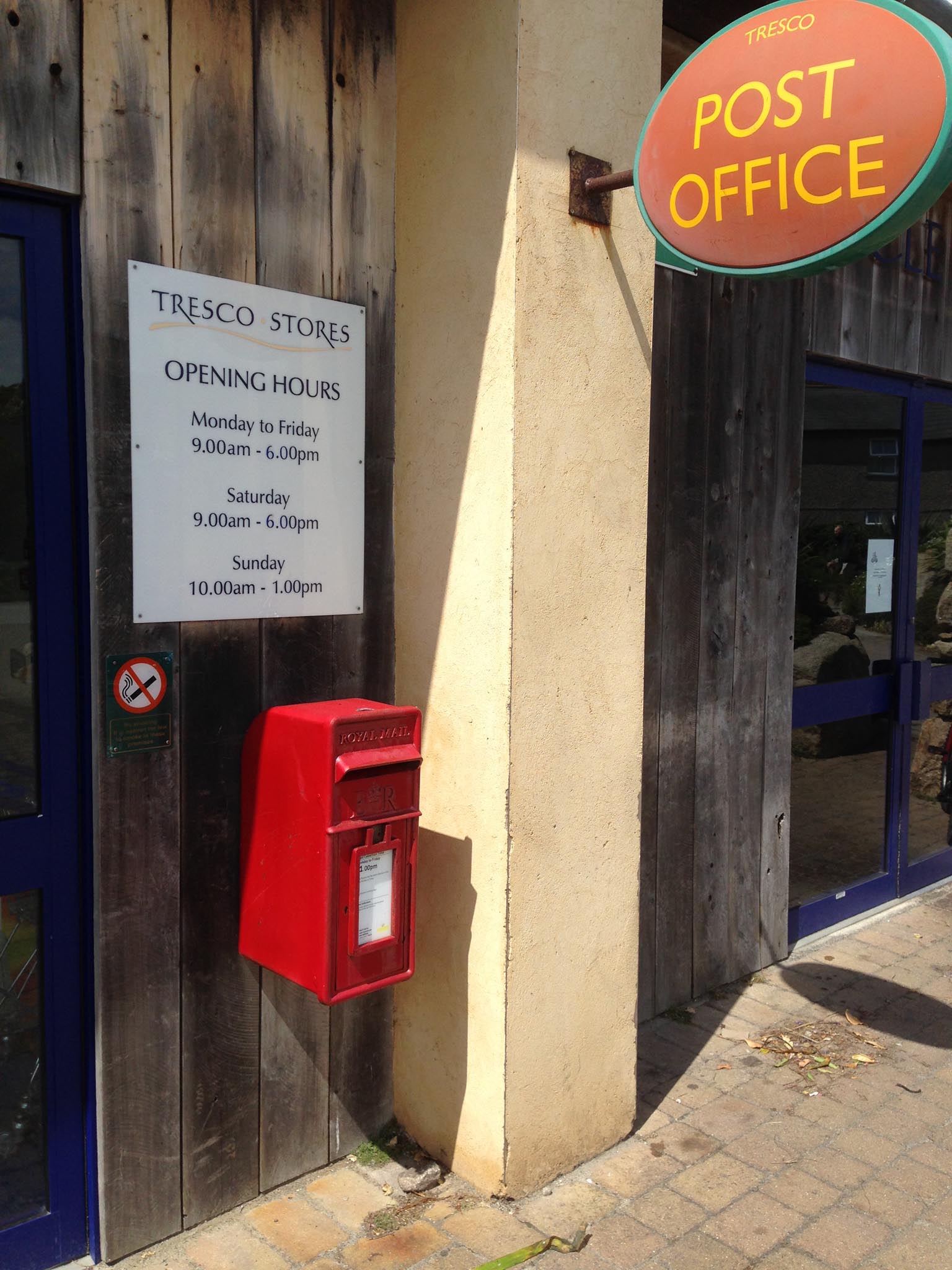 E2R lamp box 1980s, Isles of Scilly. Robert Cole