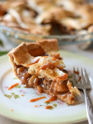 Brandy Caramel Apple Pie