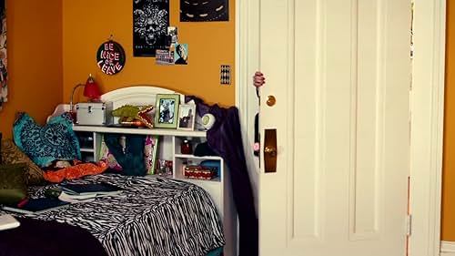 So Undercover: Clip 1 (UK)