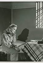 Cécile Ossbahr in Två kvinnor (1947)