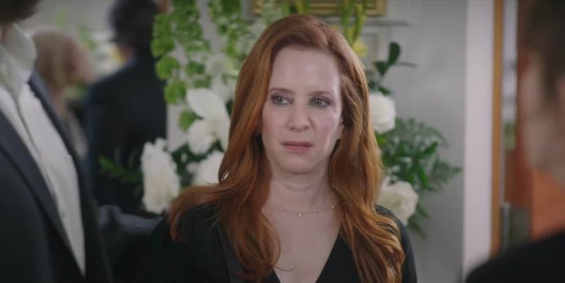 Amy Davidson in Killing It (2022)