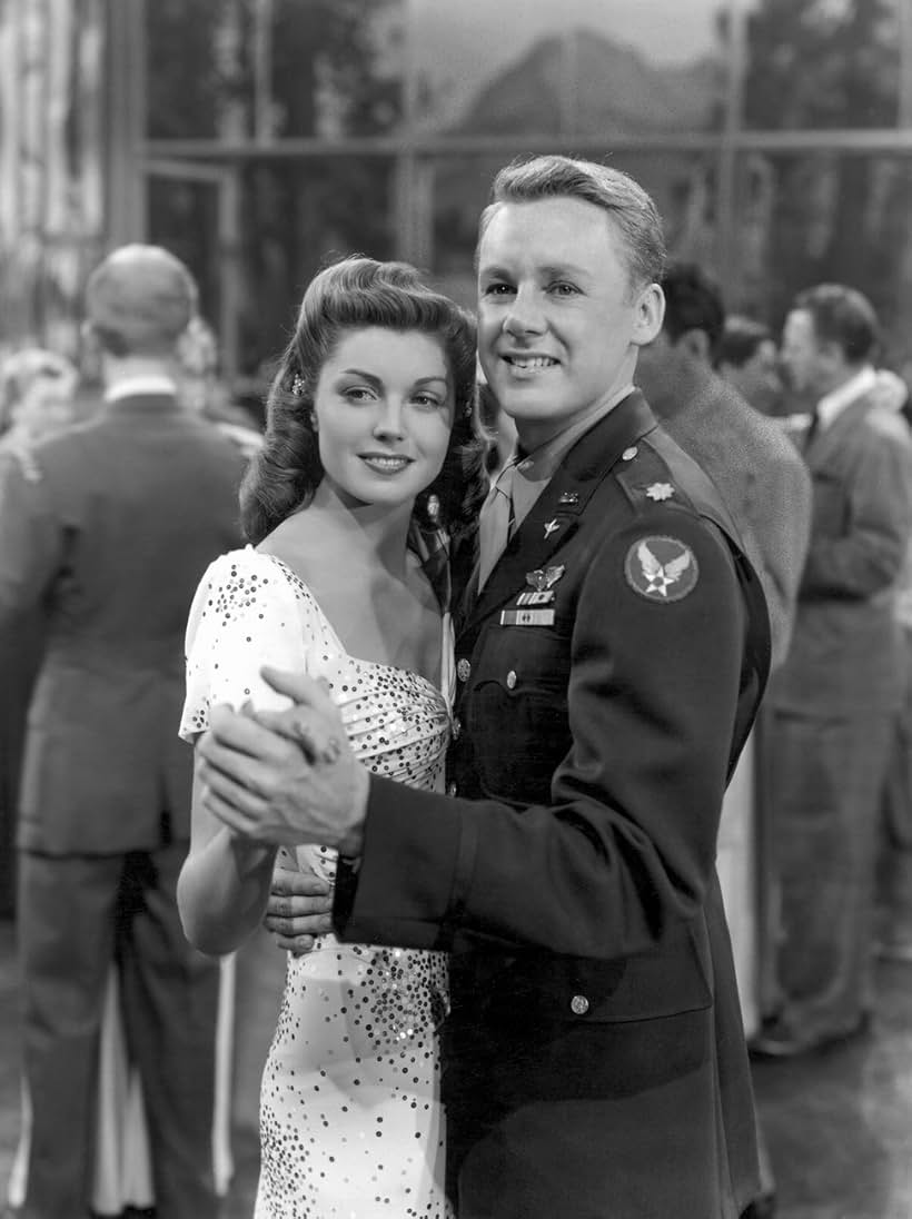 Van Johnson and Esther Williams in Thrill of a Romance (1945)