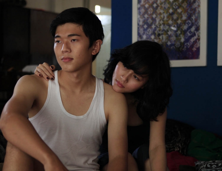 Do Thi Hai Yen and Hoang Le Cong in Big Father, Small Father and Other Stories (2015)