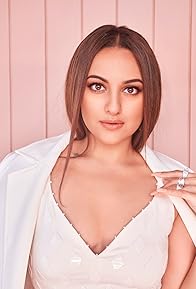 Primary photo for Sonakshi Sinha