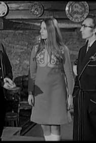 Kostas Karras, Haritini Karolou, and Zoras Tsapelis in Aftoi pou xehasan ton orko tous (1971)