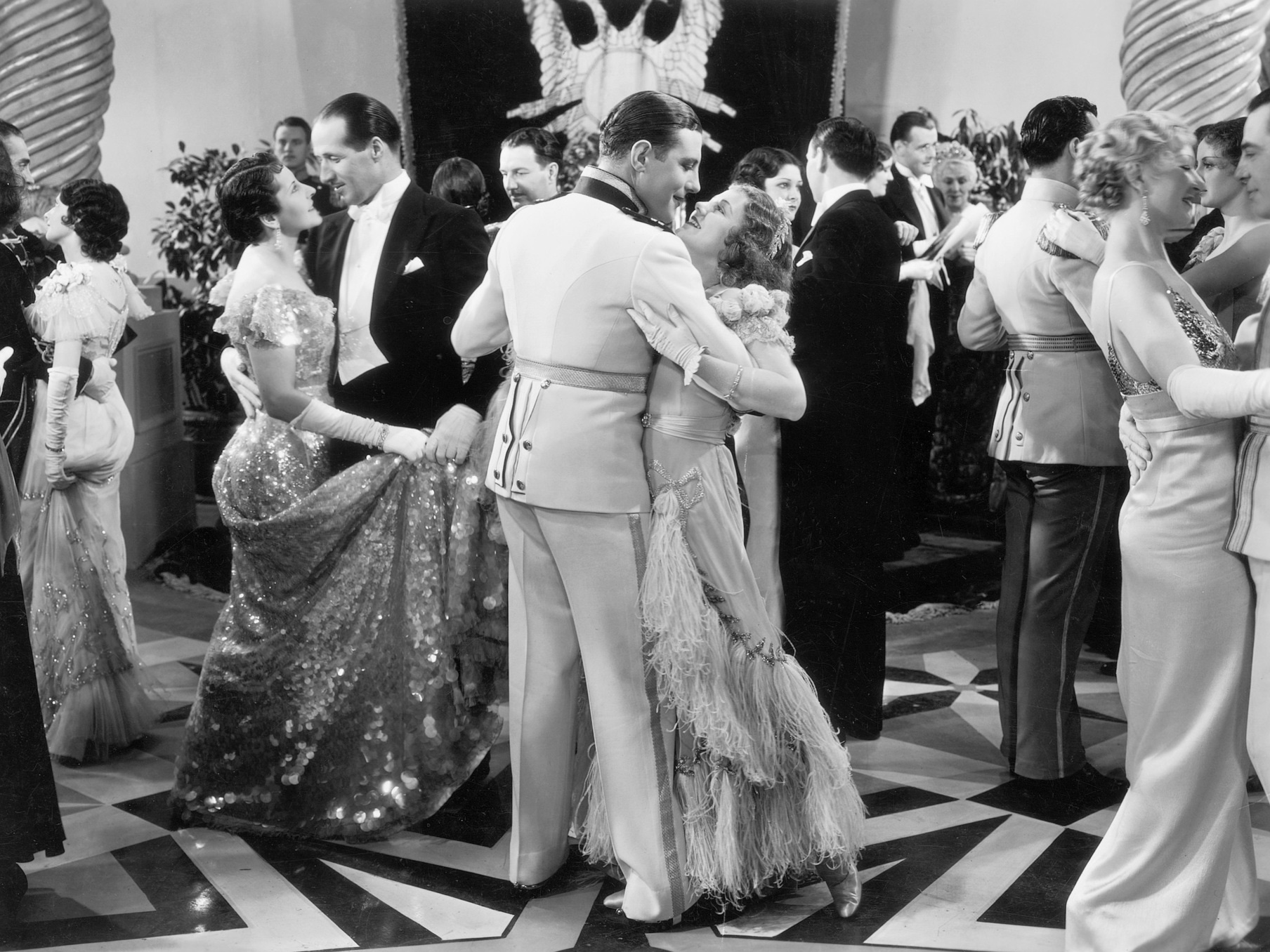 Blanche Friderici, Albert Conti, Henri Garat, Janet Gaynor, Stuart Holmes, Lorraine Hubbell, James A. Marcus, Esther Muir, C. Aubrey Smith, Hans Heinrich von Twardowski, and Carolyn Spahn in Adorable (1933)