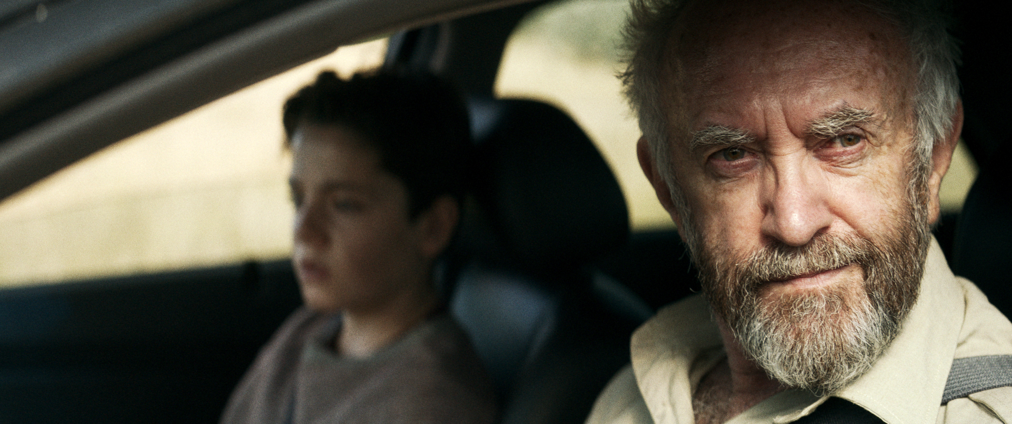 Jonathan Pryce and Lorenzo Allchurch in The White King (2016)