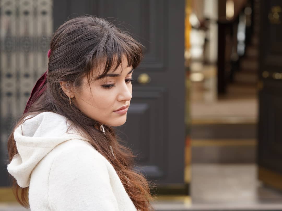 Hande Erçel in Azize (2019)