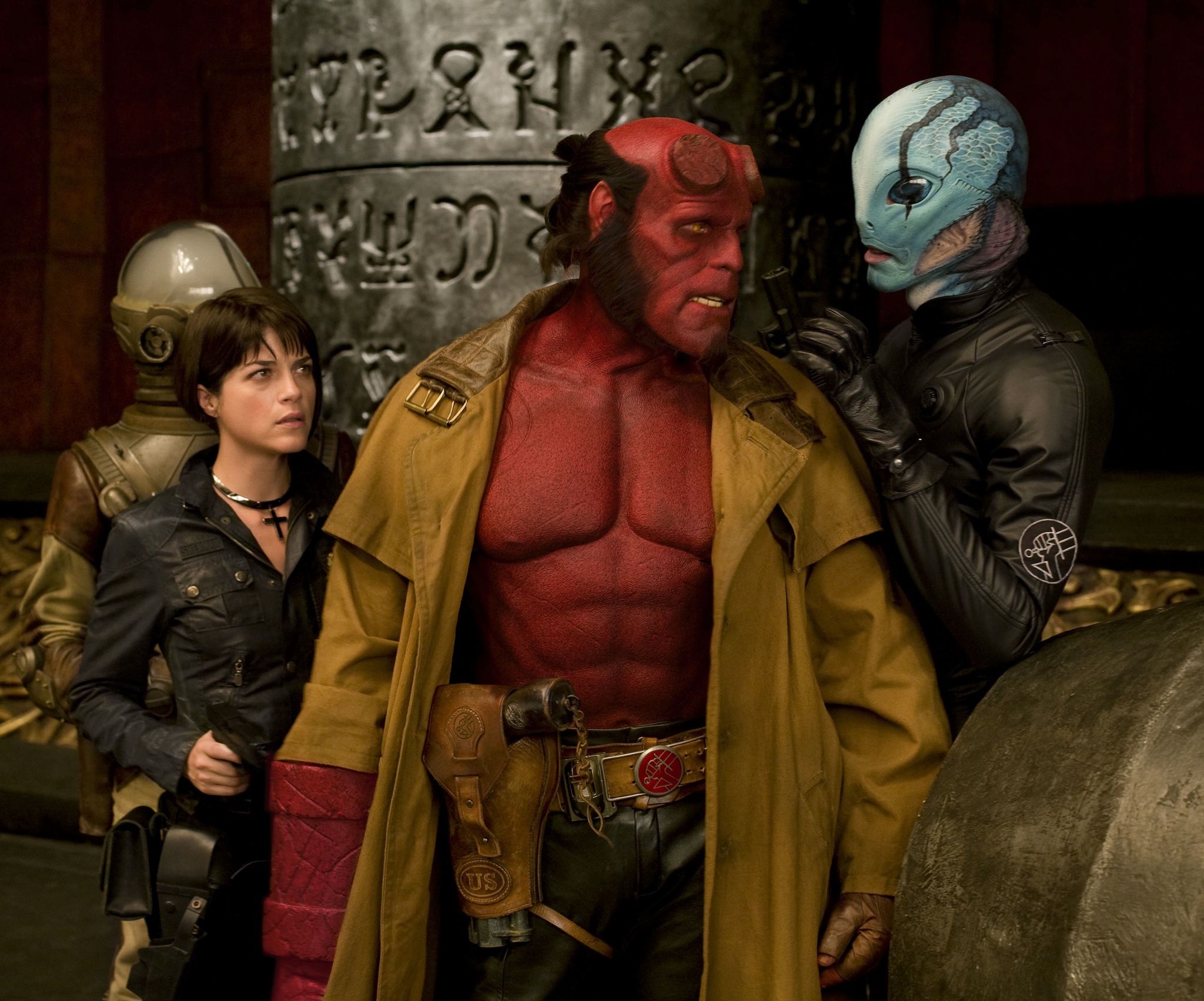 Ron Perlman, Selma Blair, John Alexander, Doug Jones, Seth MacFarlane, and James Dodd in Hellboy II: The Golden Army (2008)