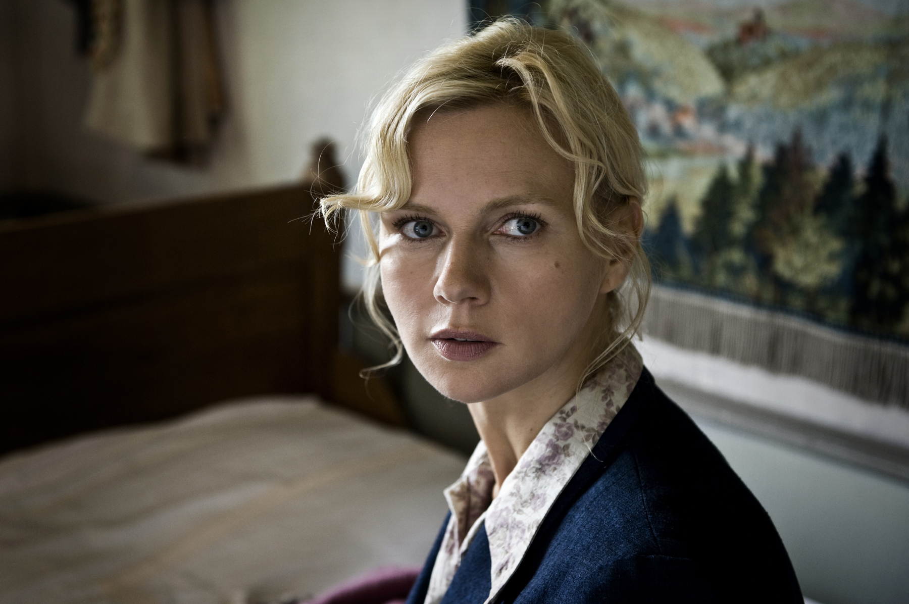 Veronica Ferres in Unter Bauern (2009)