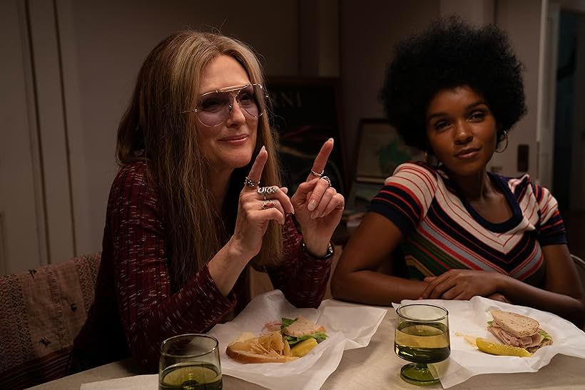 Julianne Moore and Janelle Monáe in The Glorias (2020)