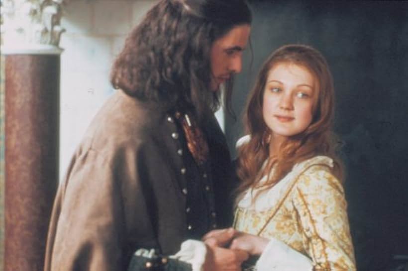 Azura Skye and Matthew Goode in Confessions of an Ugly Stepsister (2002)