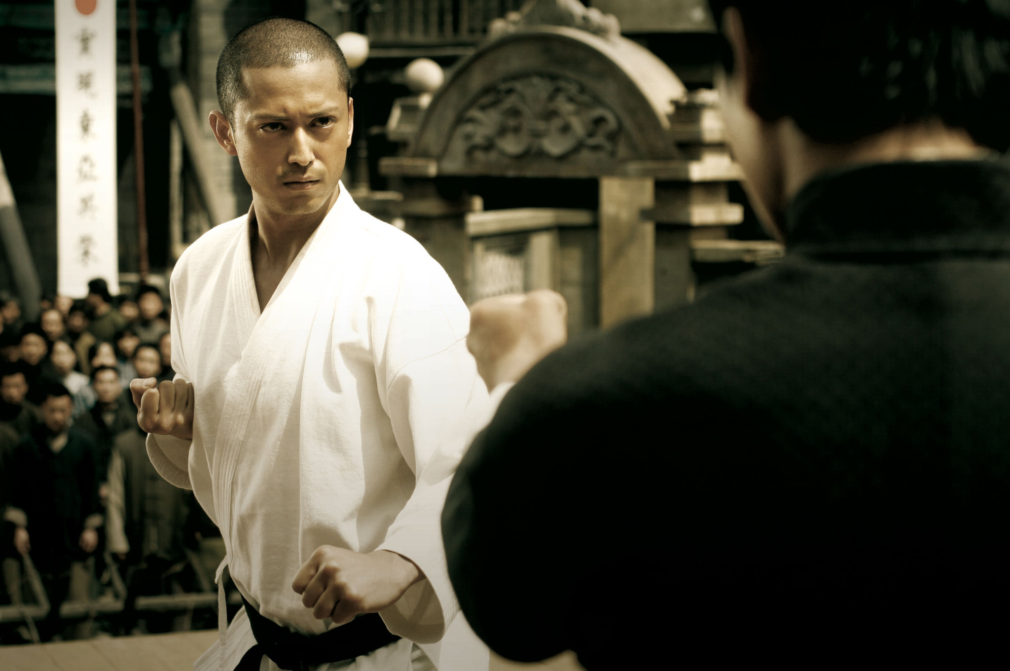 Hiroyuki Ikeuchi and Donnie Yen in Ip Man (2008)