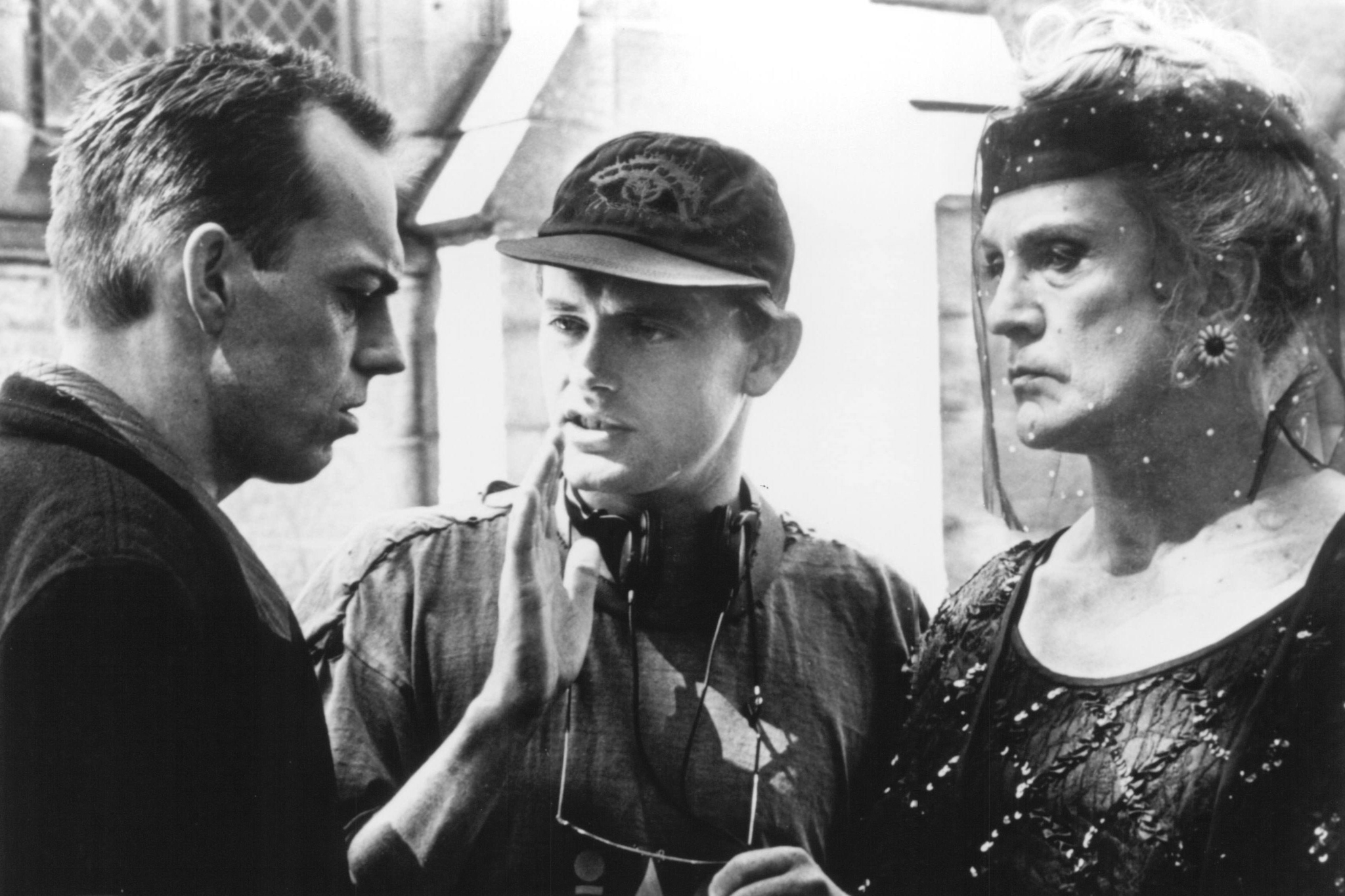 Terence Stamp, Stephan Elliott, and Hugo Weaving in The Adventures of Priscilla, Queen of the Desert (1994)