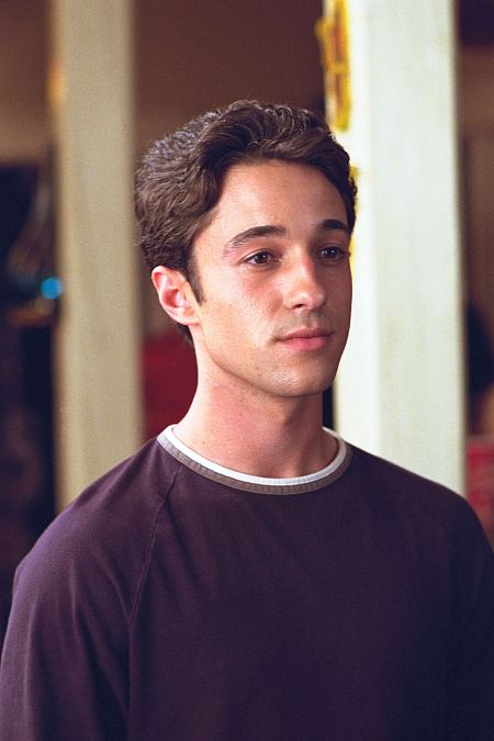 Thomas Ian Nicholas in American Pie 2 (2001)