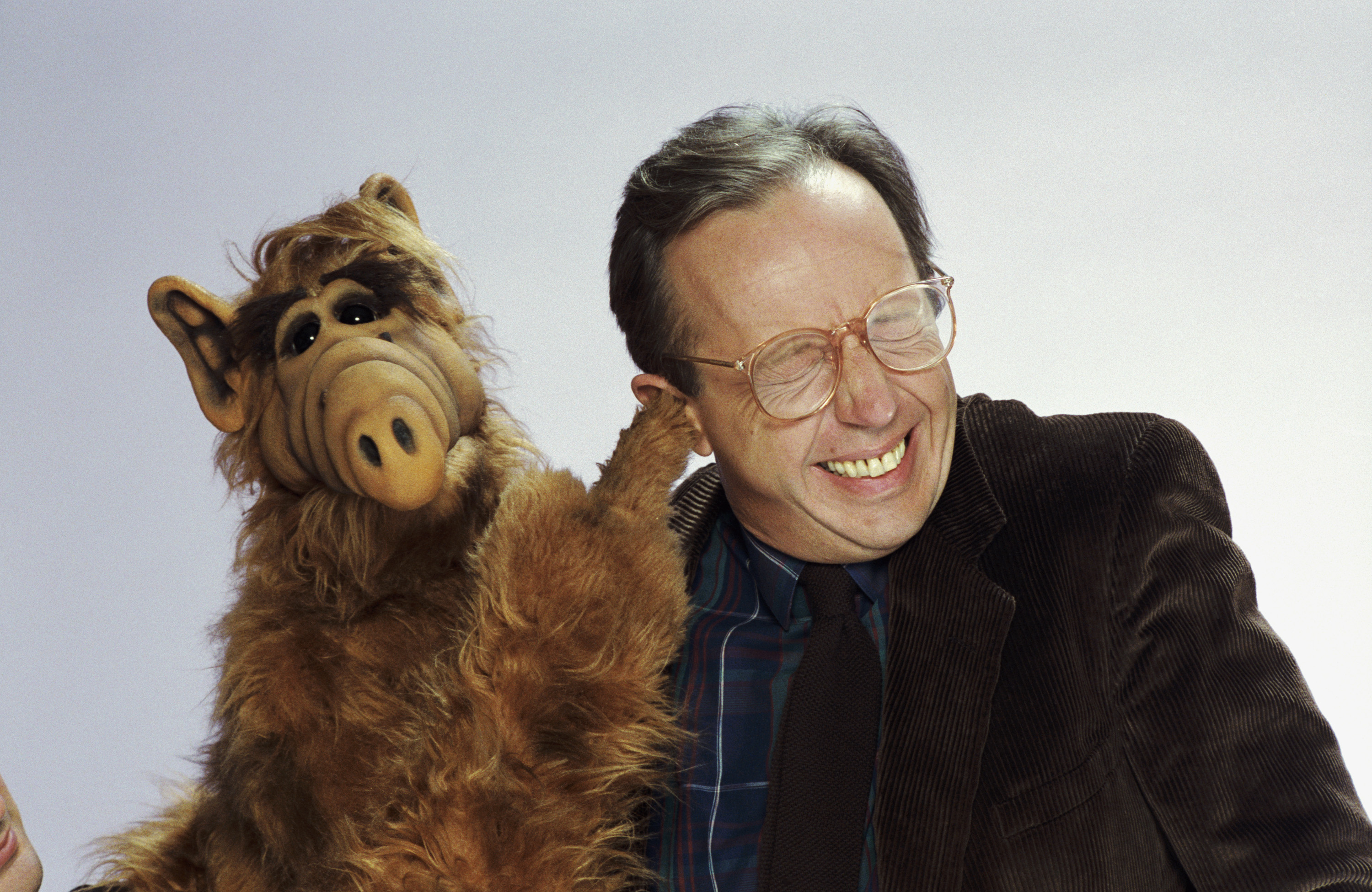 Mihaly 'Michu' Meszaros and Max Wright in ALF (1986)