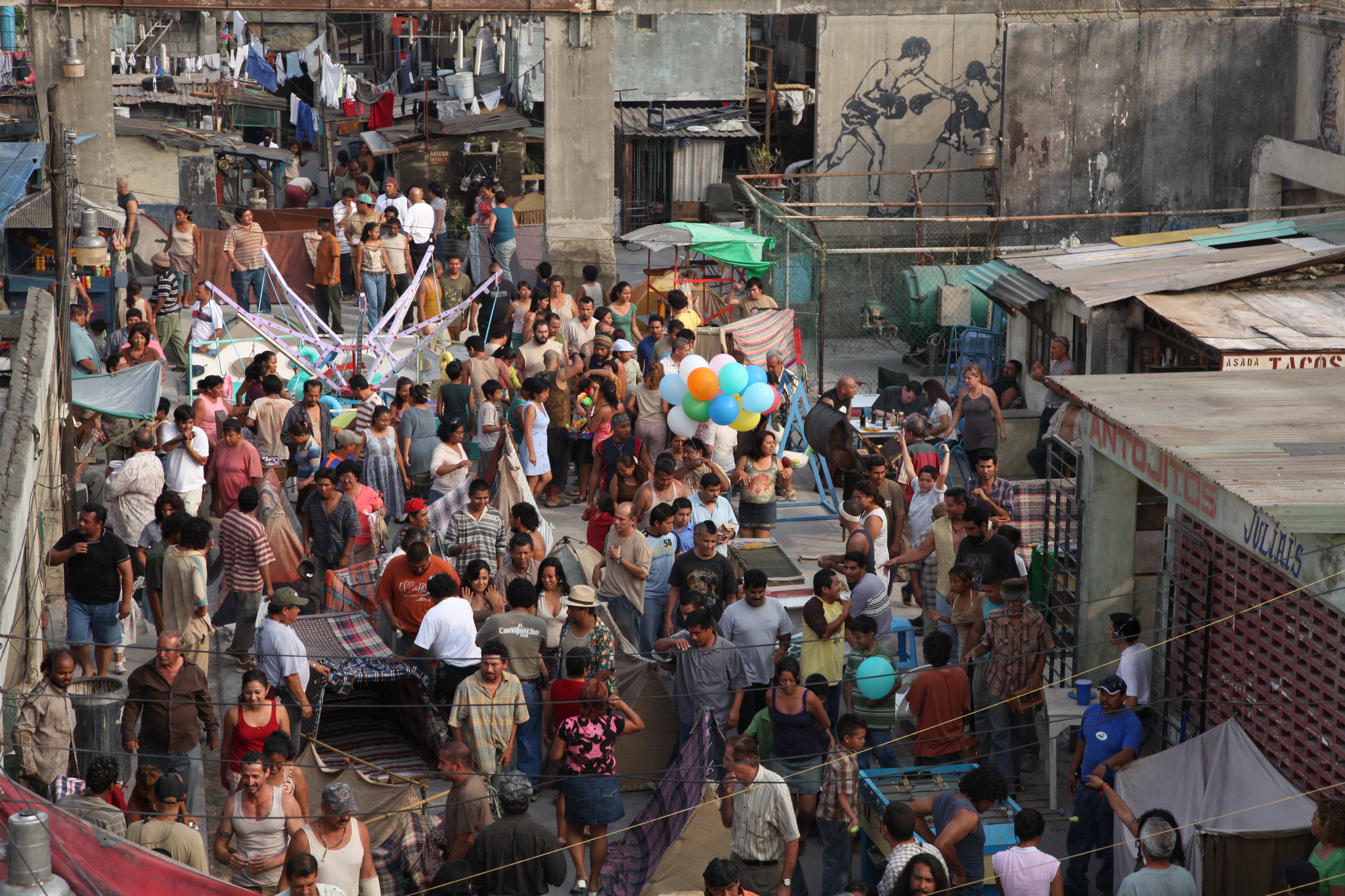 Balo Bucio, Stephanie Lemelin, Blue Demon Jr., José Montini, Eileen Yañez, Antonio Zúñiga, Tenoch Huerta, Manuel Domínguez, Marco Aurelio Nava, Xochiquetzatl Rodríguez, Paloma Arredondo, Kevin Balmore, Aaron Cohen, Jeff Caughey, William Gibson, Jorge Verdugo, Carlos Ramos, Owen Dunne, Noemi Palomino, and Marco Rojas in Get the Gringo (2012)