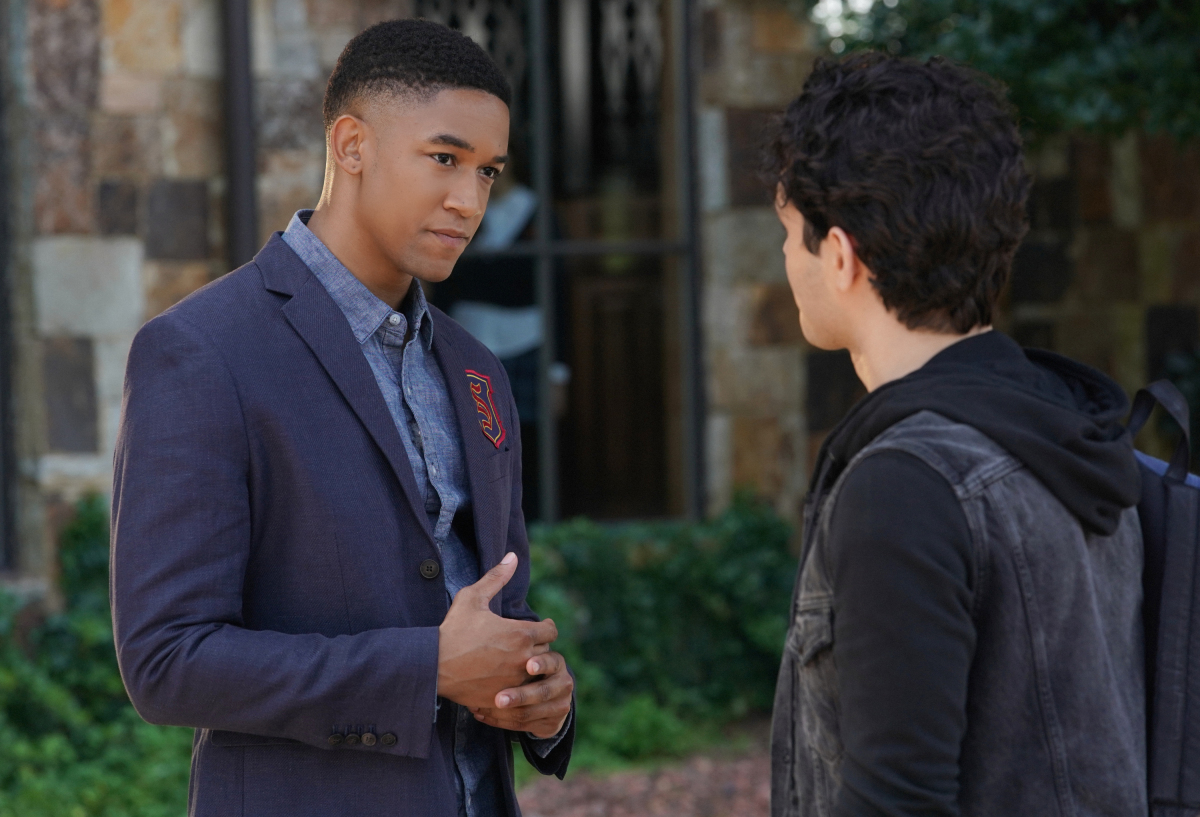 Peyton 'Alex' Smith and Aria Shahghasemi in Legacies (2018)