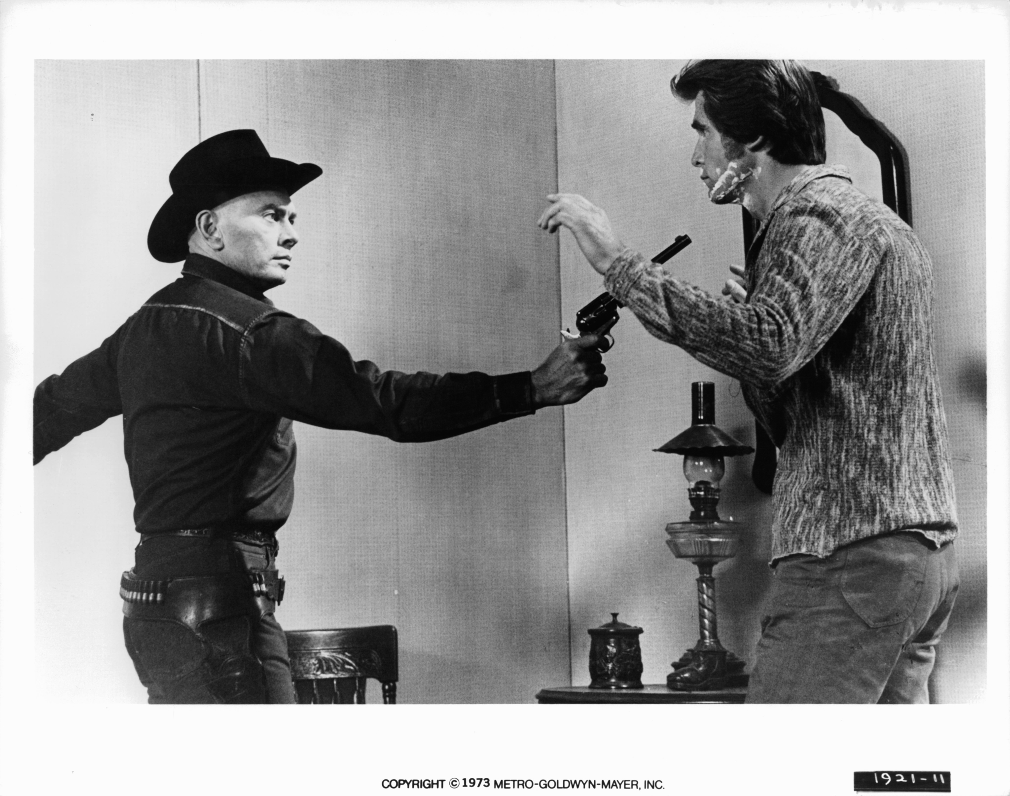 James Brolin and Yul Brynner in Westworld (1973)