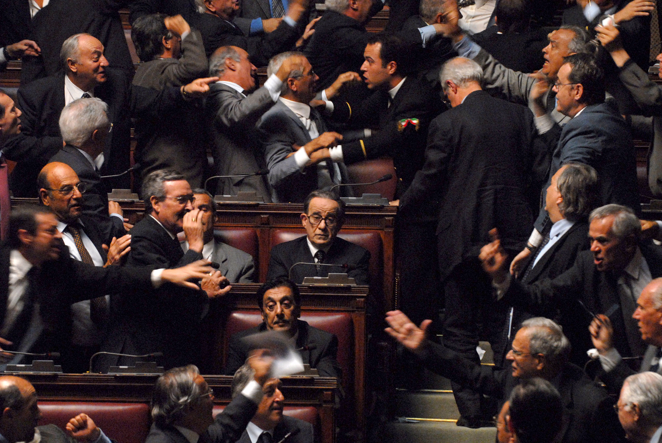 Flavio Bucci, Umberto Contarello, and Toni Servillo in Il Divo (2008)