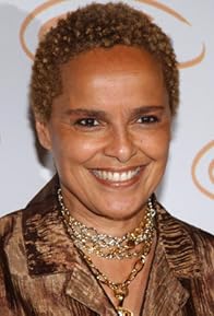 Primary photo for Shari Belafonte