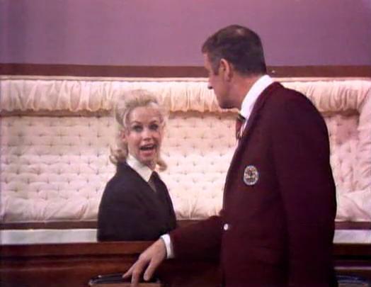 Dick Martin and Dinah Shore in Rowan & Martin's Laugh-In (1967)