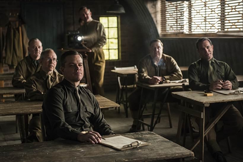 Bill Murray, Matt Damon, John Goodman, Bob Balaban, Hugh Bonneville, and Jean Dujardin in The Monuments Men (2014)