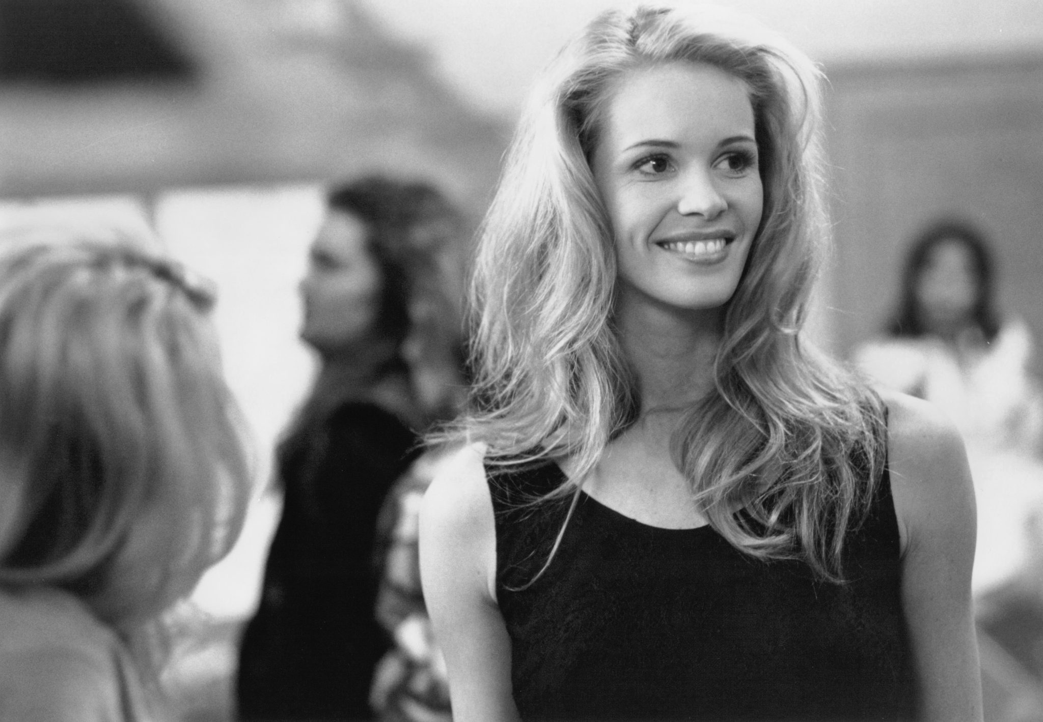 Elle Macpherson in If Lucy Fell (1996)