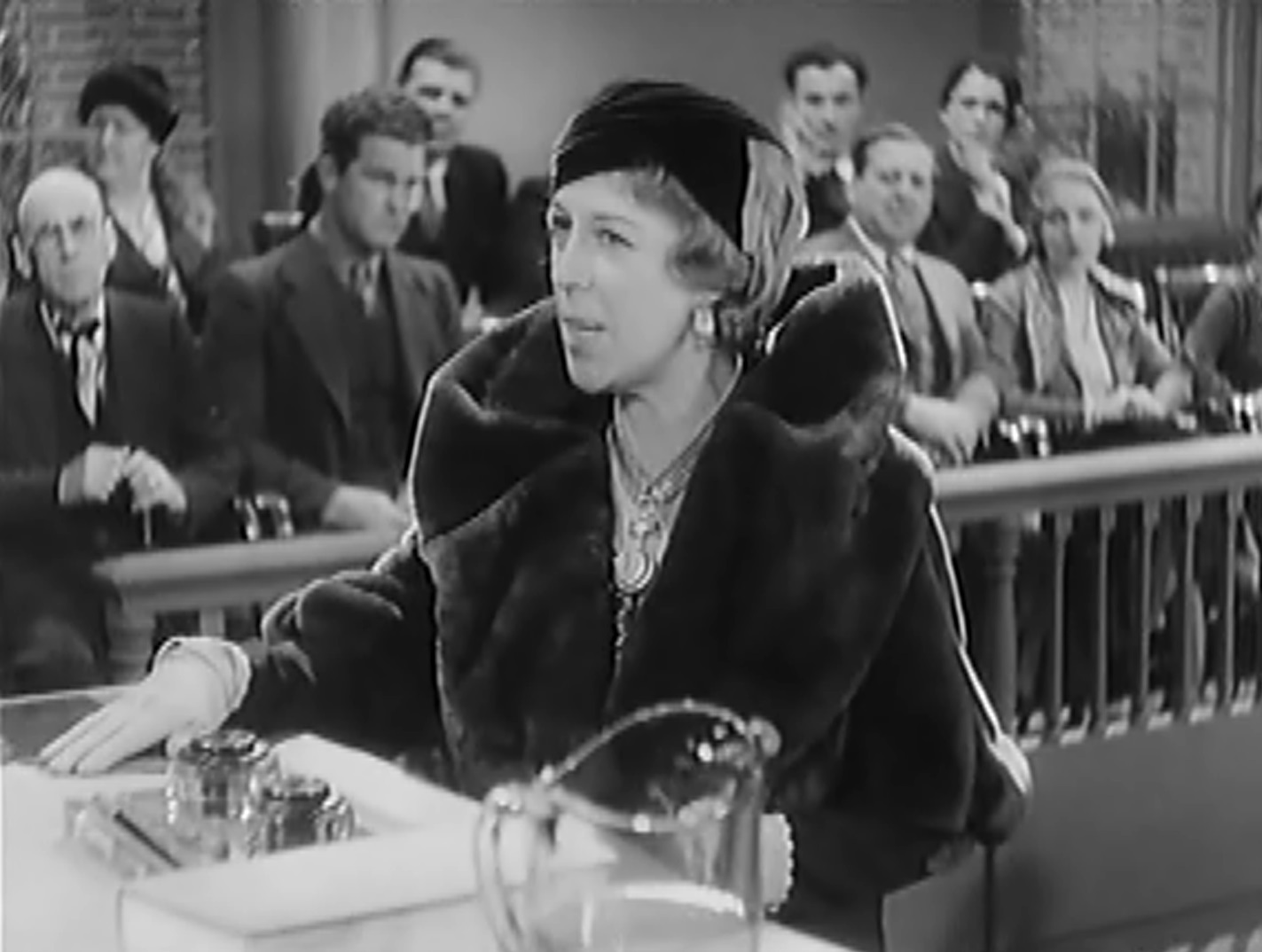 George Beranger, Lita Chevret, Charles Dow Clark, George Humbert, Kitty Kelly, Ken Murray, Edna May Oliver, Kate Price, and Guinn 'Big Boy' Williams in Ladies of the Jury (1932)