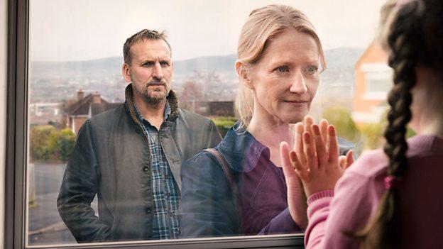 Christopher Eccleston and Paula Malcomson in Come Home (2018)