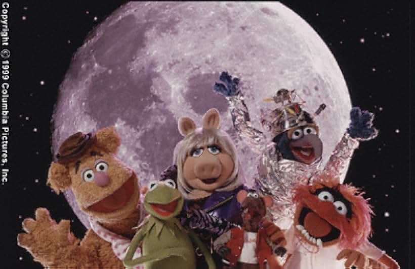 (L to R) Fozzie, Kermit, Miss Piggy, Rizzo, Gonzo & Animal