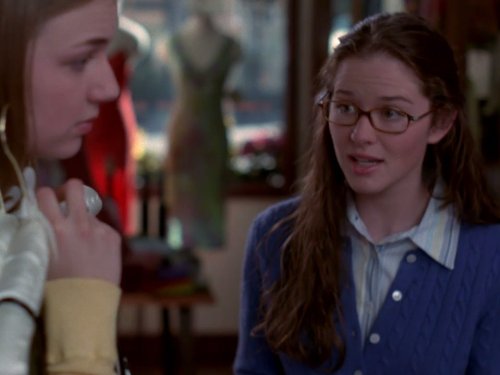 Sarah Drew and Emily VanCamp in Everwood (2002)