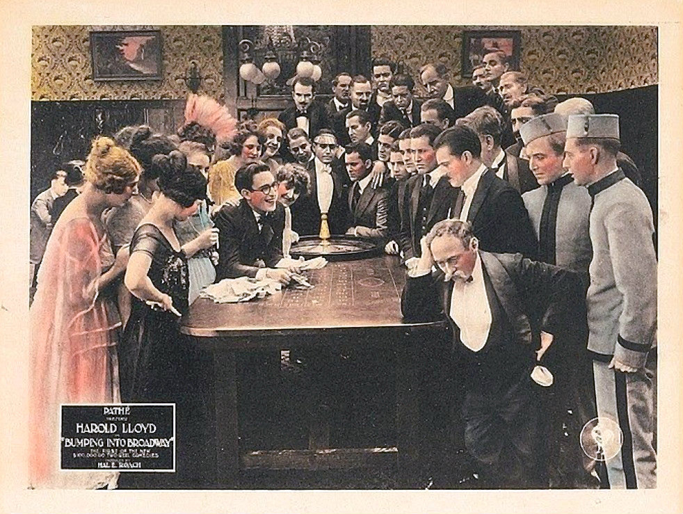 Roy Brooks, Sammy Brooks, Bebe Daniels, William Gillespie, Helen Gilmore, Mark Jones, Dee Lampton, Gus Leonard, Gaylord Lloyd, Harold Lloyd, Fred C. Newmeyer, 'Snub' Pollard, Charles Stevenson, Noah Young, and Marie Benson in Bumping Into Broadway (1919)